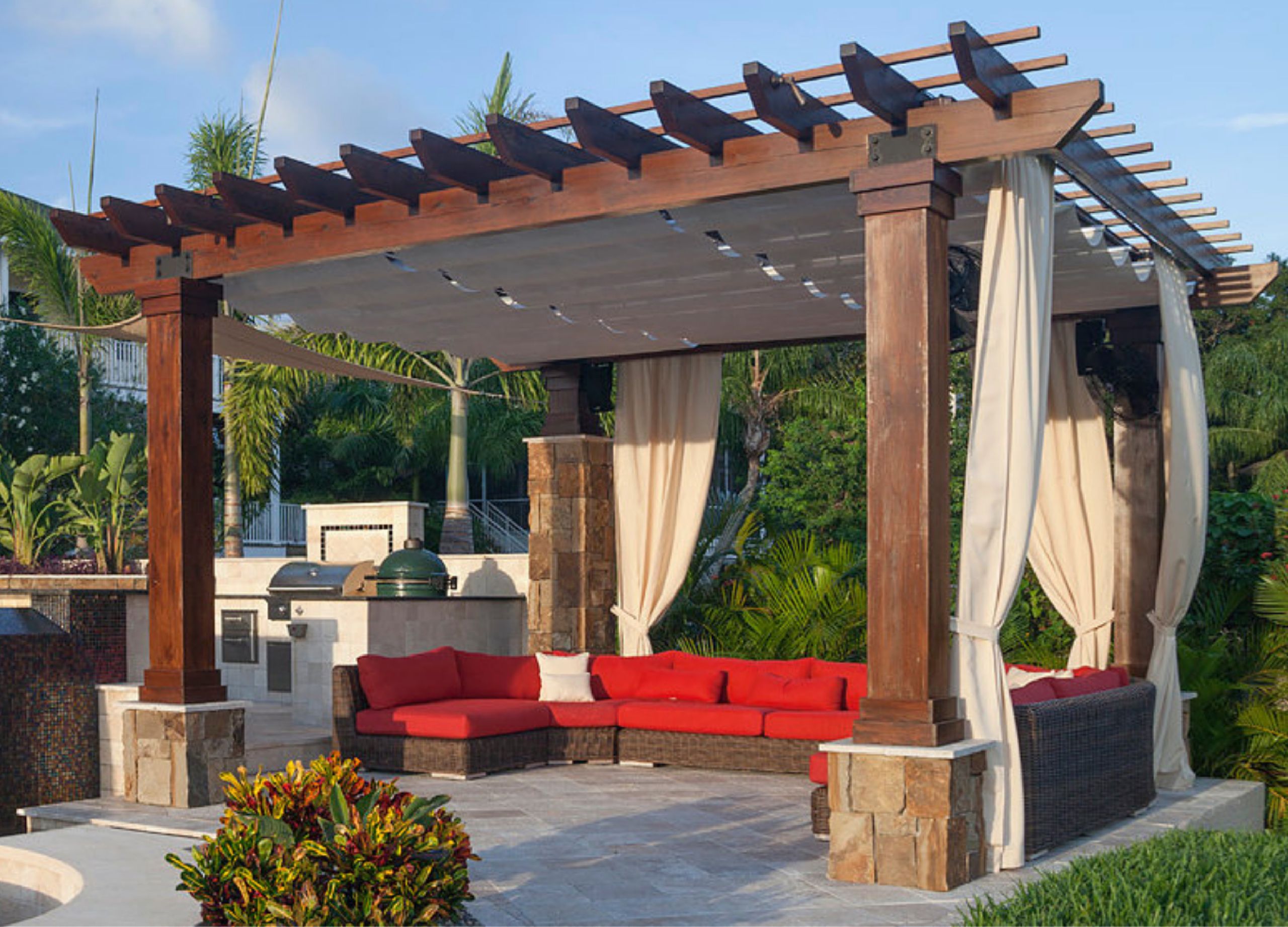 retractable roof for pergola